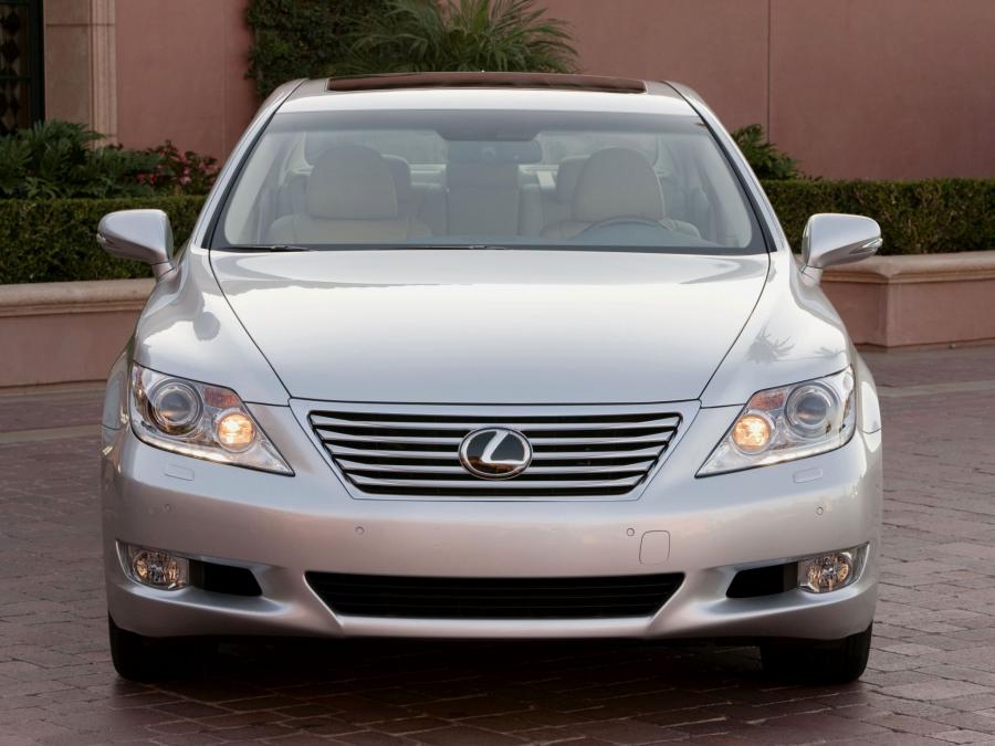  Lexus LS460L 2009 года  (фото 8 из 12)